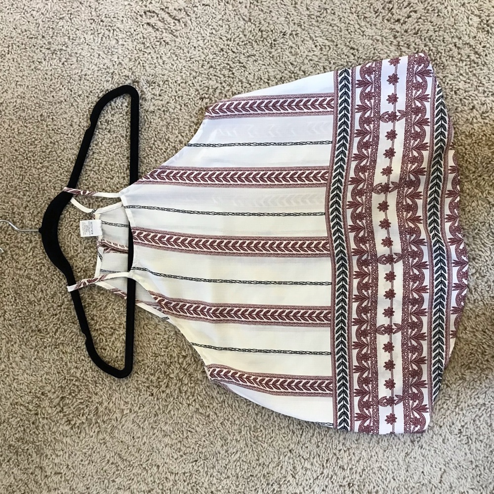 Patterned Top - Picture 2 of 2